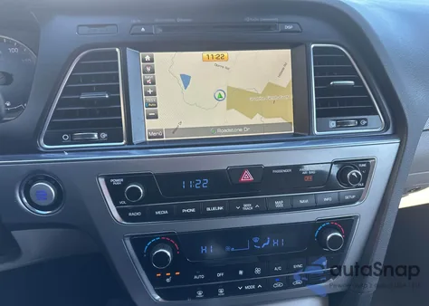 2015 Hyundai Sonata Sport z USA, uszkodzony, nr VIN 5NPE34AF2FH135533